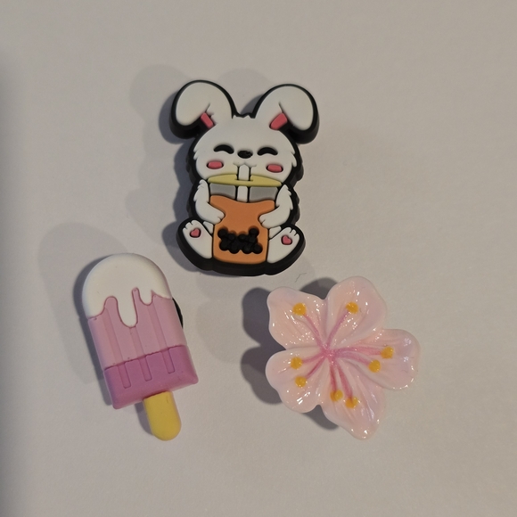 Shoe Charms Cherry Blossom Season Set Of 3 - Picture 2 of 2